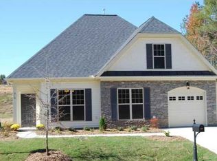 219 Summerwind Plantation Dr, Garner, NC 27529