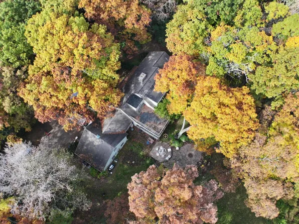 W286S4684 Woods ROAD, Waukesha, WI 53189