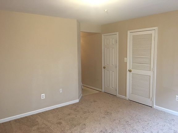 4th image of 13502 Hamlet Square Ct