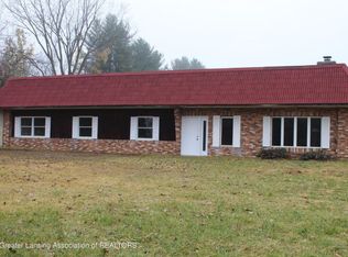 57 N Mason Rd, Vermontville, MI 49096