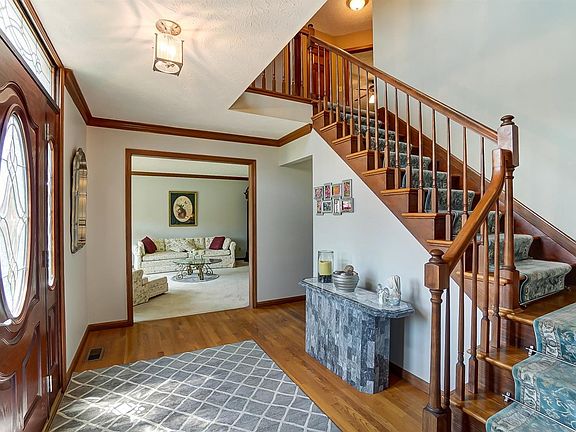 4th image of 5021 Oakview Dr