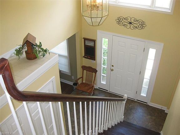 4th image of 200 Gloucester Dr