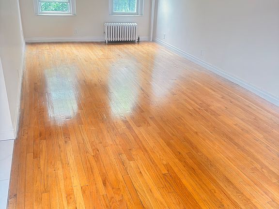 2nd image of 3620 Parsons Blvd Fl 3