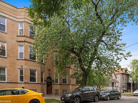 2nd image of 3215 W Altgeld St #3