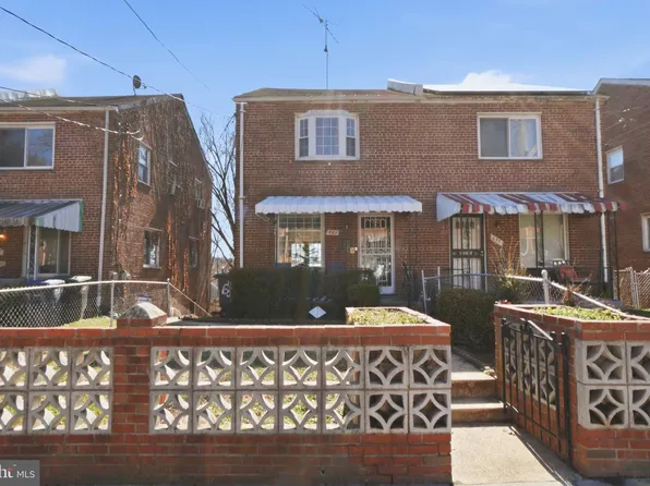 657 Brandywine St SE, Washington, DC 20032