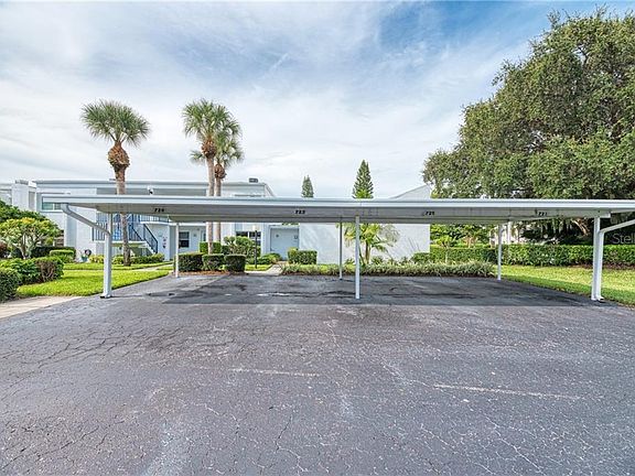 5th image of 725 Capri Isles Blvd #725