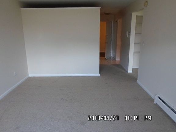 3rd image of 57 Washington Blvd APT 114