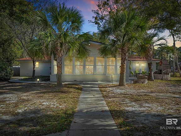 2nd image of 7789 Bayshore Dr