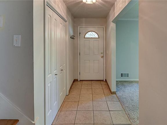 3rd image of 12733 Winchester Ave