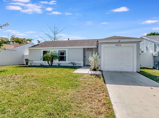 9924 Baywater Dr, Boca Raton, FL 33496