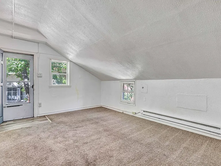 617 Manitou Ave — Photo 22