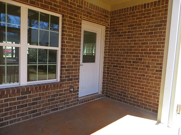 Screen porch