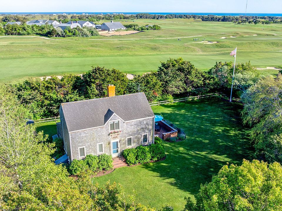 1st image of 10 Farm View Dr
