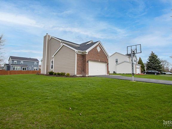 3rd image of 1550 Somerfield Dr