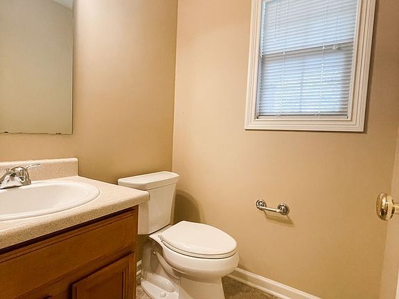 5th image of 8847 Mansford Pl