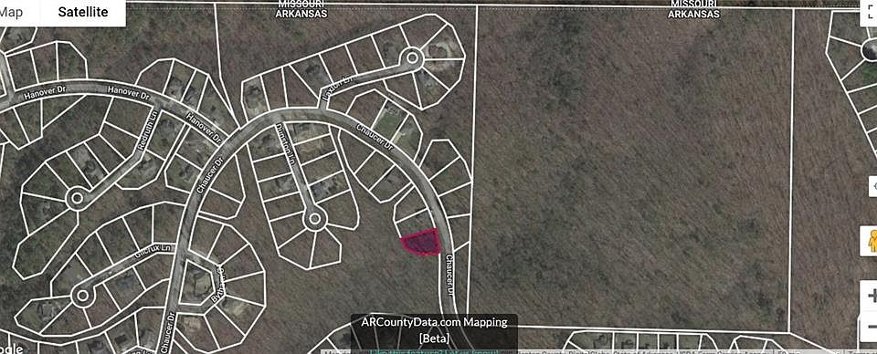 1st image of 1 Chaucer Dr