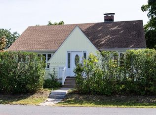 2 Violet Rd, Peabody, MA 01960