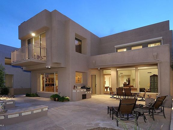 2nd image of 6188 N Ventana View Pl
