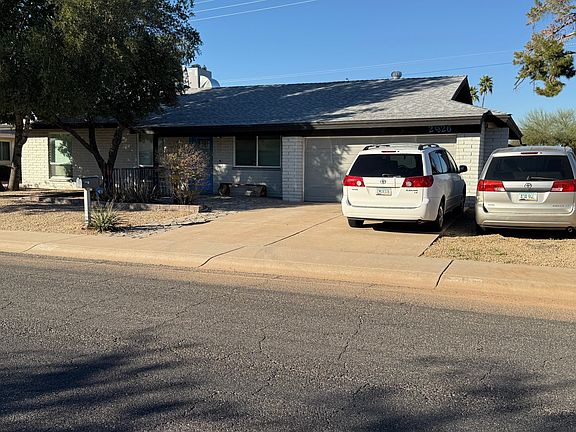 3rd image of 2926 W Villa Theresa Dr