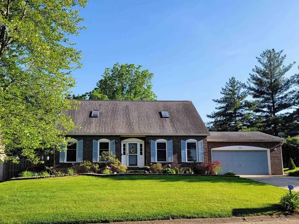 8722 Hillside Dr, Newburgh, IN 47630