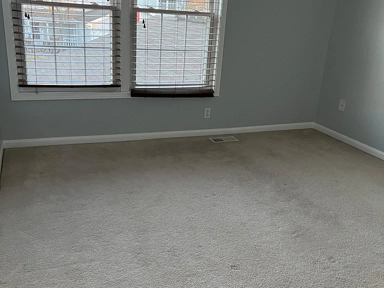 Master Bedroom - upstairs