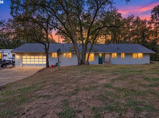 660 Elmar Dr, Winchester, OR 97495