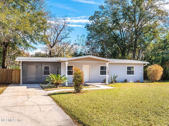 3rd image of 529 SAPELO Road