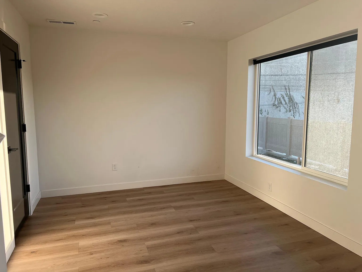 2 bed, 2.5 bath, 1250 sqft, $2,700 — Photo 3