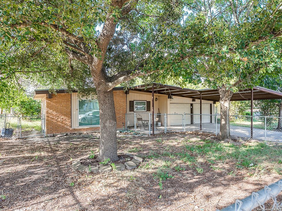 1st image of 302 SCOTTY DR