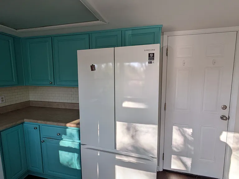 1221 Wellington Ln — Photo 7