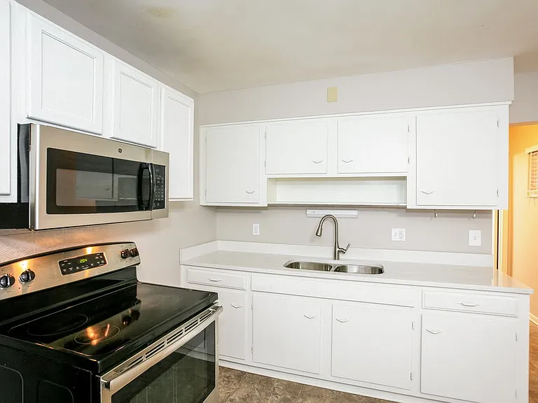 51 N Galeston Ave — Photo 7