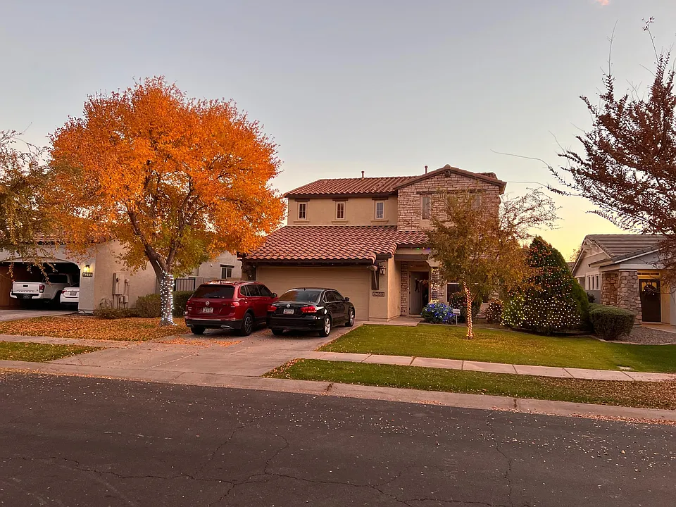 4269 E Cullumber Ct