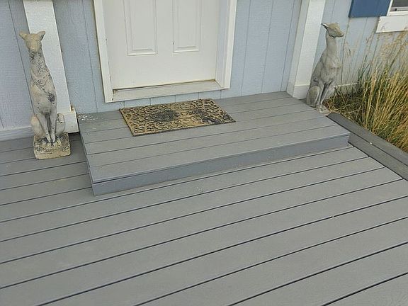 Front porch/deck