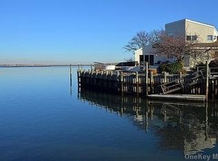 265 Harbor Dr, Lido Beach, NY 11561