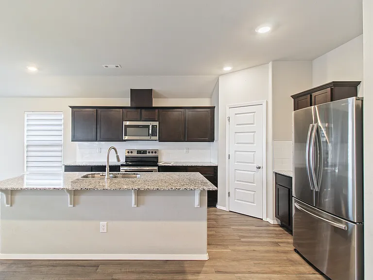 3700 S 1st Pl — Photo 16
