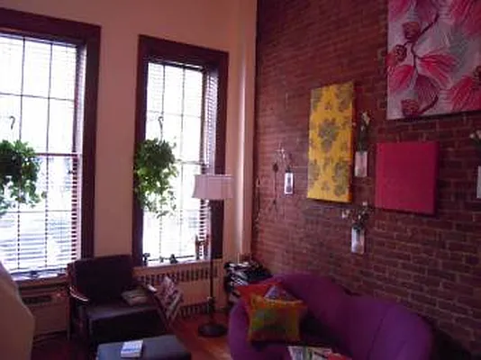 Rented by Manhattan Property Group | media 41