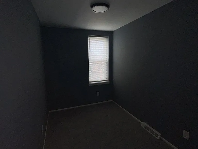 2630 W Franklin St — Photo 2