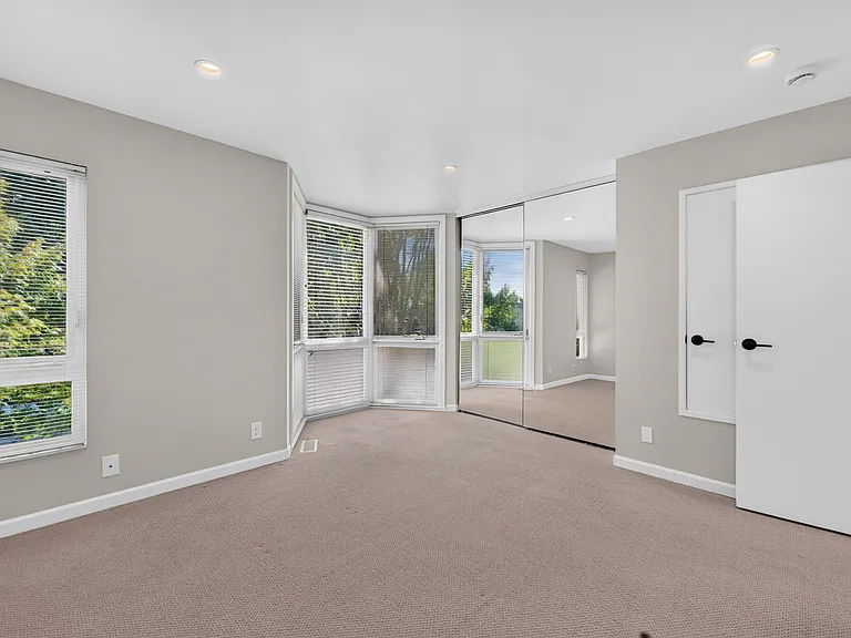 827 N Humboldt St — Photo 23