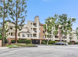 5500 Owensmouth Ave APT 122, Woodland Hills, CA 91367