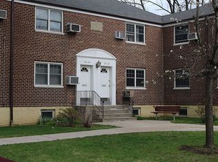 251-24 61st Ave, Little Neck, NY 11362