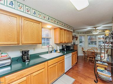 6771 Meadow Ln, Middleburg Heights, OH 44130 | Zillow