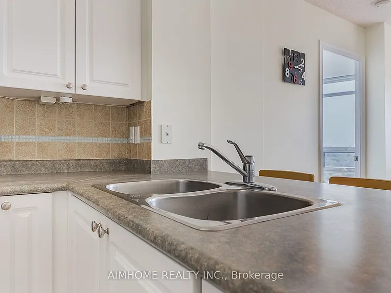 30 Harrison Garden Blvd #1106 — Photo 15