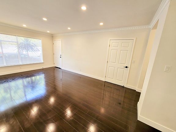5th image of 8078 Fareholm Dr #5