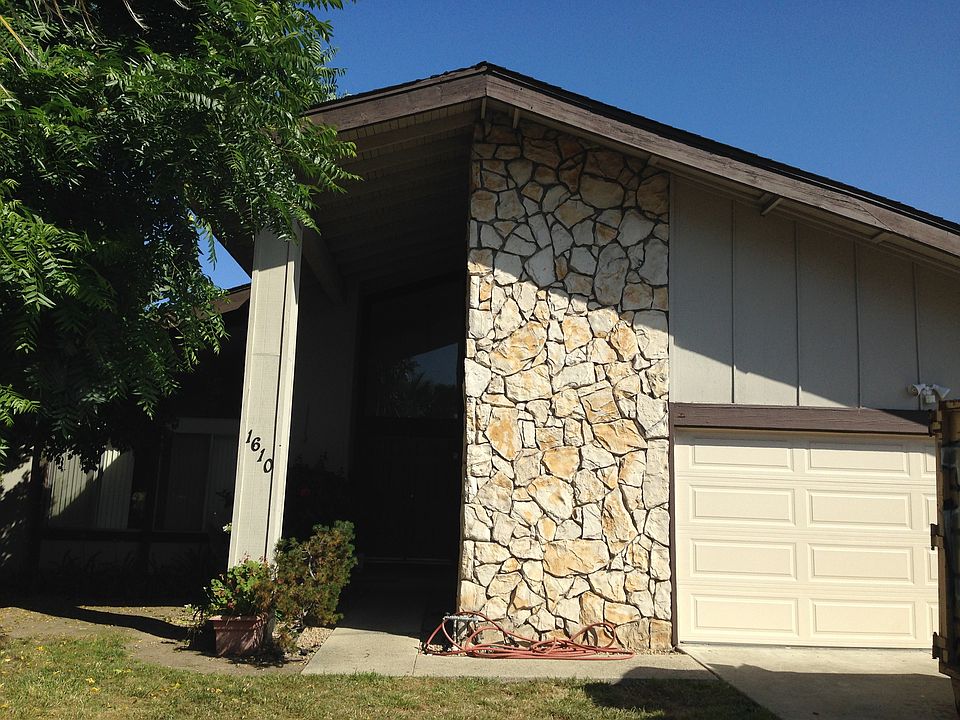 1st image of 1610 Peachwood Dr
