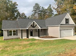 403 Greenview Ct, Westminster, SC 29693