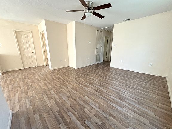 4th image of 2455 Treasure St