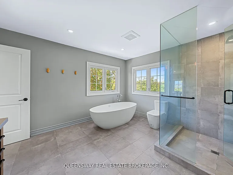 619 Culler Mews — Photo 34