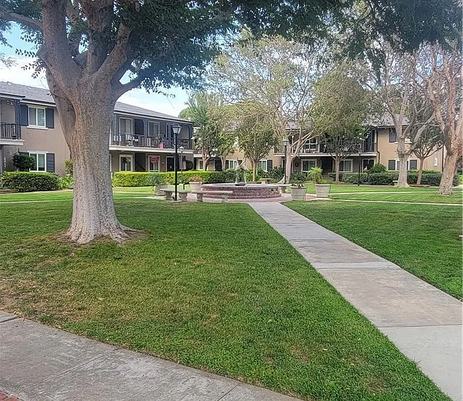 660 S Glassell St #50 — Photo 2