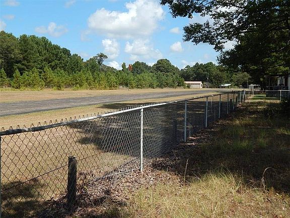 3rd image of 3395 Highway 1215