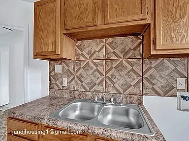 2673 Enterprise Ave — Photo 4